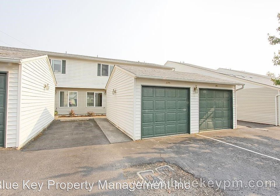 1st image of 4000 NE 109th Ave Unit 220