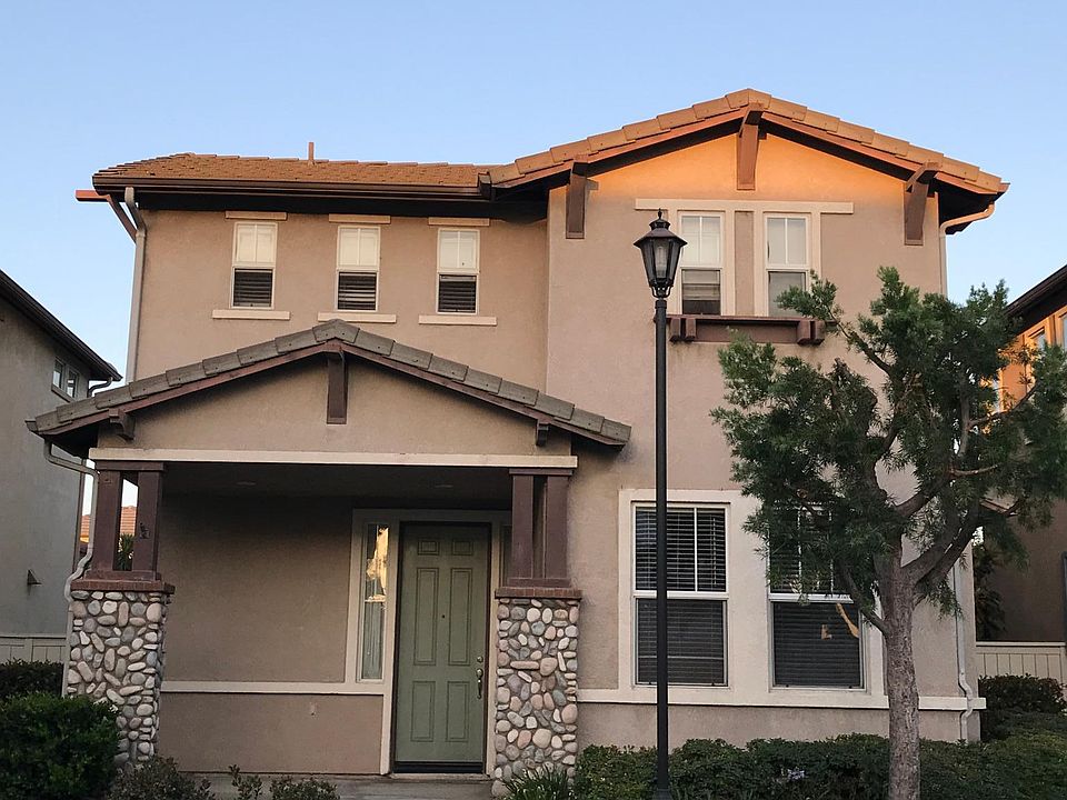 1st image of 12845 Zinnea Ave