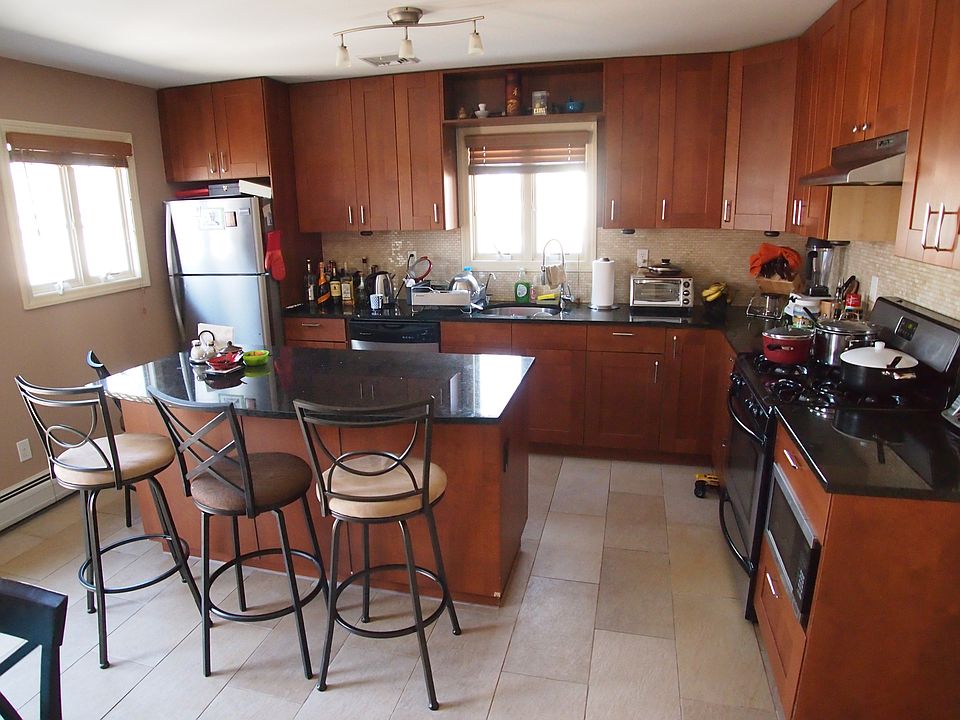 1st image of 123 Wadsworth Ave