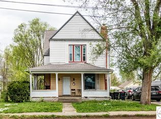 304 E Benton St, Windsor, MO 65360