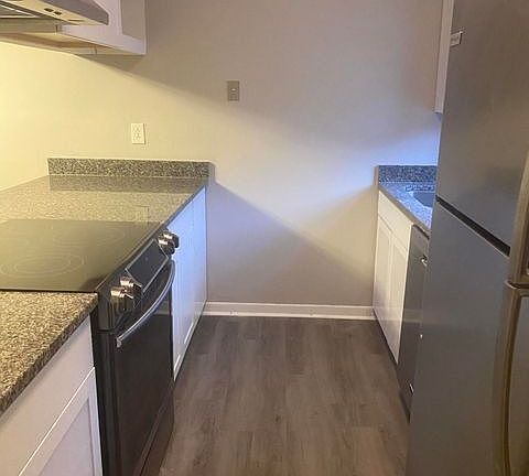 4th image of 1950 Paine Ave #1-G28