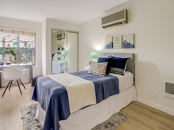 3rd image of 2201 The Alameda APT 6