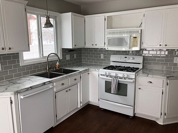 4th image of 10915 Kentucky Ave N