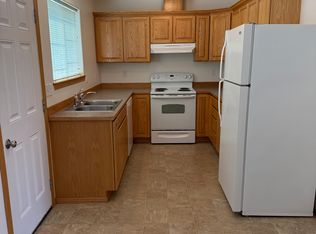 1015 N Baker Ave APT 1, East Wenatchee, WA 98802