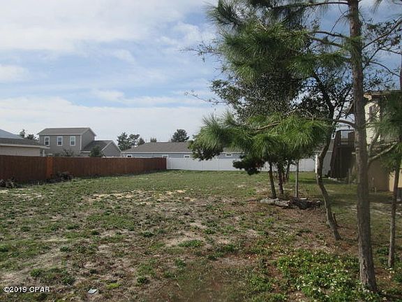 2nd image of 212 Lantana St