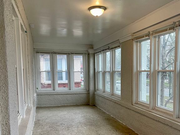 2nd image of 10954 S Esmond St