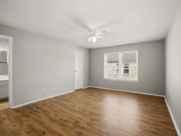 7719 Cambridge St #7719 — Photo 9