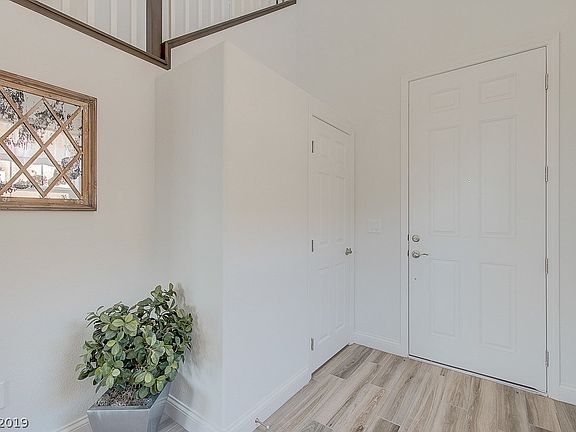 4th image of 223 La Madre Way