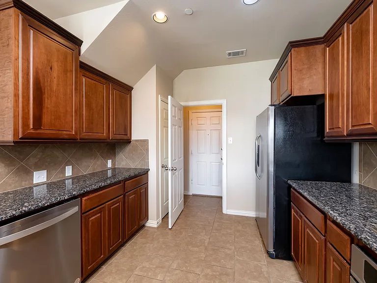 4602 Ladyfern Way — Photo 13