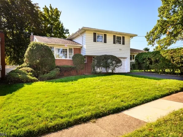 488 Ragland Dr, Roselle Park Boro, NJ 07204