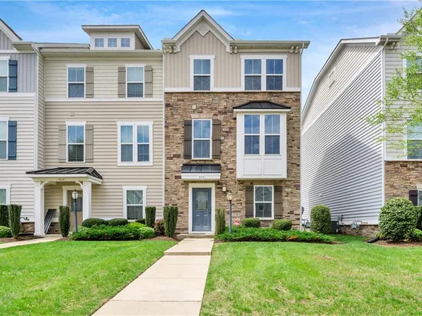 358 Spring Hill Pl, Smithfield, VA 23430