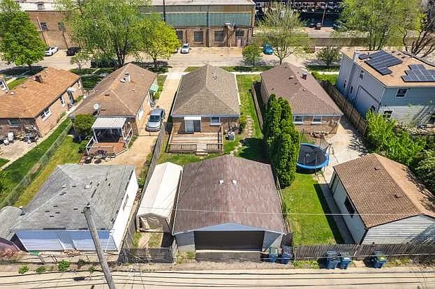 3228 Washington St — Photo 101