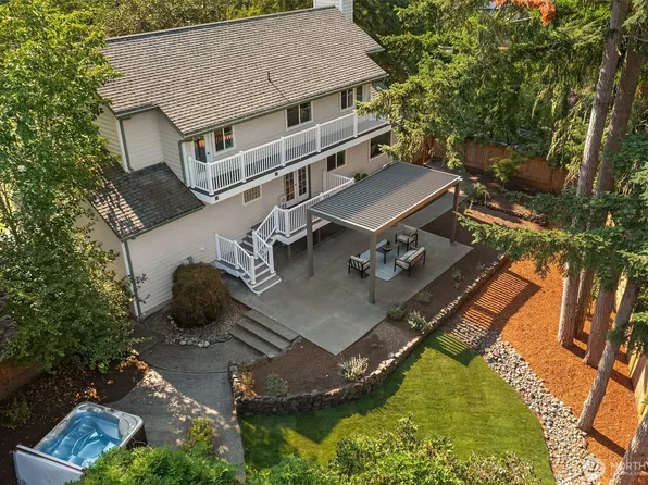 11517 Tyler Place NE, Bainbridge Island, WA 98110