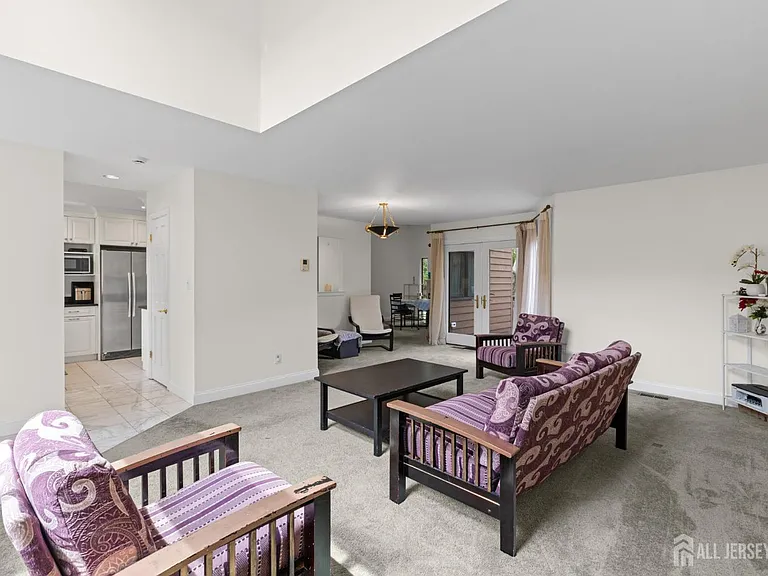 130 Sayre Dr #130 — Photo 10