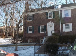 8801 Cameo Sq, Springfield, VA 22152