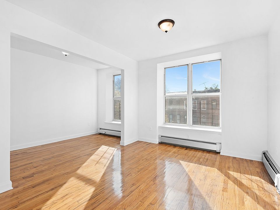 1st image of 661 Macon St #2