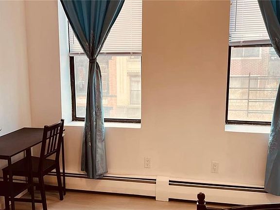 5th image of 51 Canal St #5