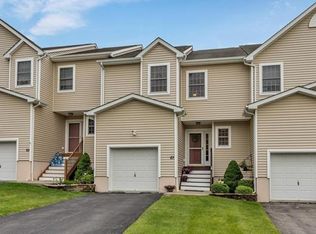 67 Pewter Cir, Chester, NY 10918