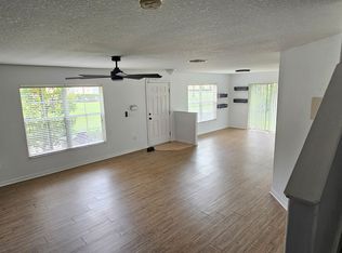 6336 Timberly Ln, Zephyrhills, FL 33542