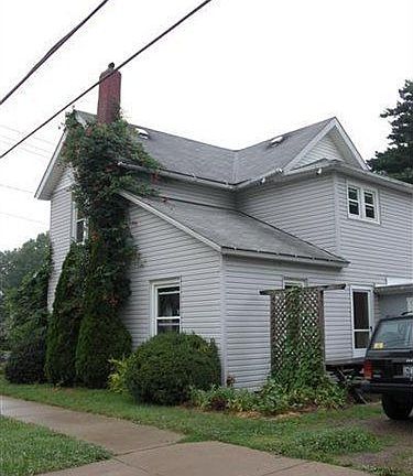 3rd image of 492 Washington Ave