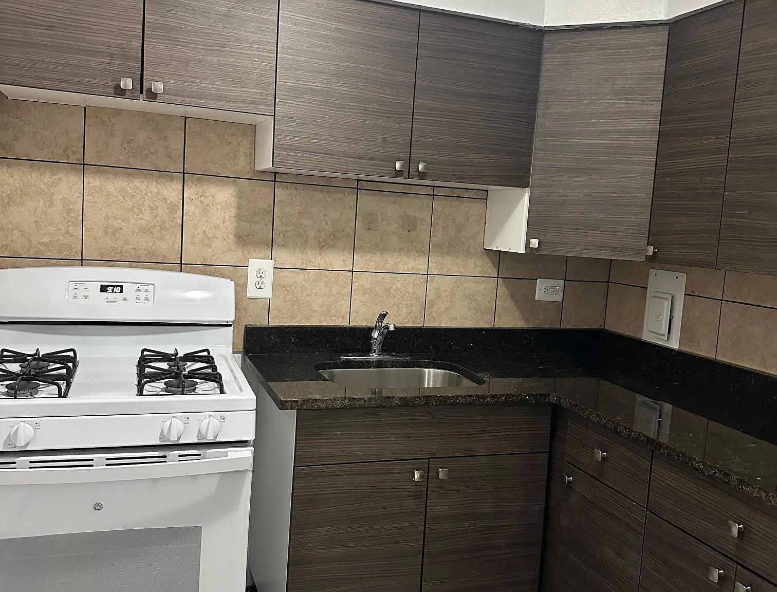 1 bed, 750 sqft, $1,550 — Photo 1