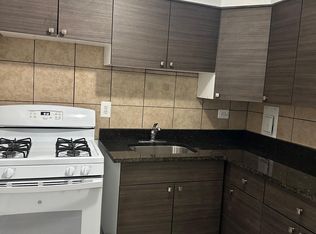1515 W Morse Ave, Chicago, IL 60626