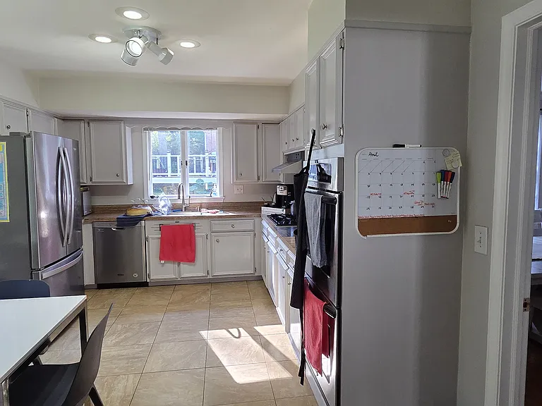 6004 Highboro Dr — Photo 6