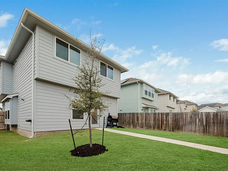 9605 Grapevine Leaf Dr — Photo 14