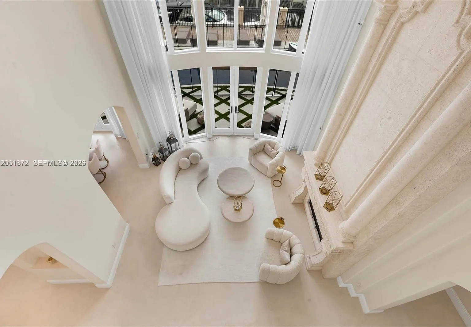 6 bed, 5790 sqft, $42,000 — Photo 3