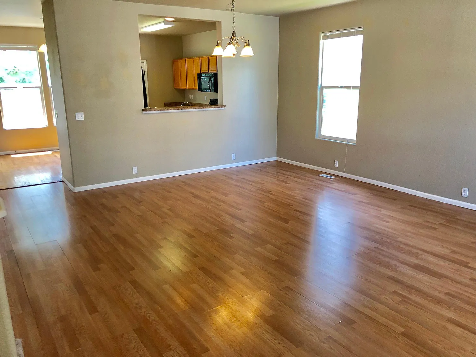 2743 Scotchbroom Pt — Photo 2