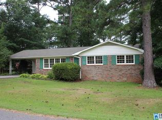 102 Pine Tree Cir, Columbiana, AL 35051