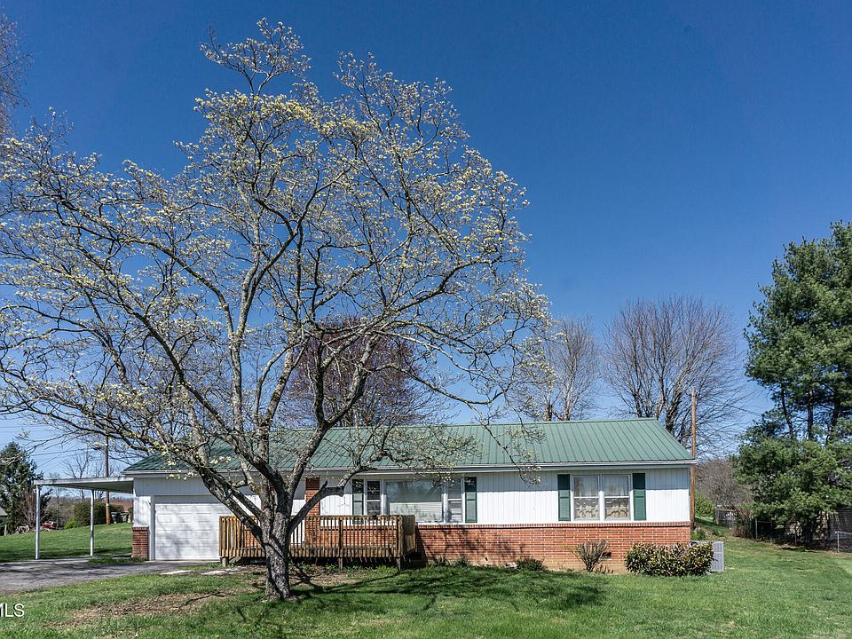 1st image of 404 Dyer Cir