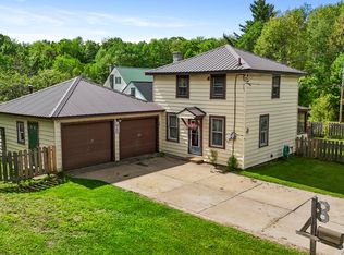 8 School St, Saranac Lake, NY 12983