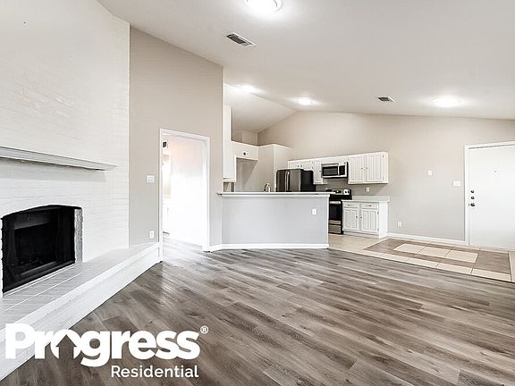 3rd image of 465 Kenya St