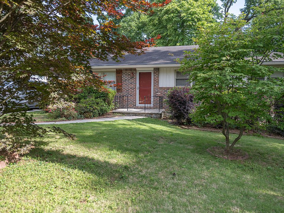 1st image of 2945 Harcourt Dr