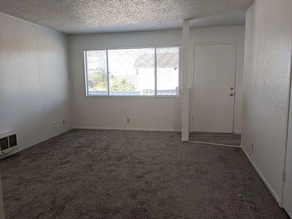 204 Aspen St #D-4 — Photo 5