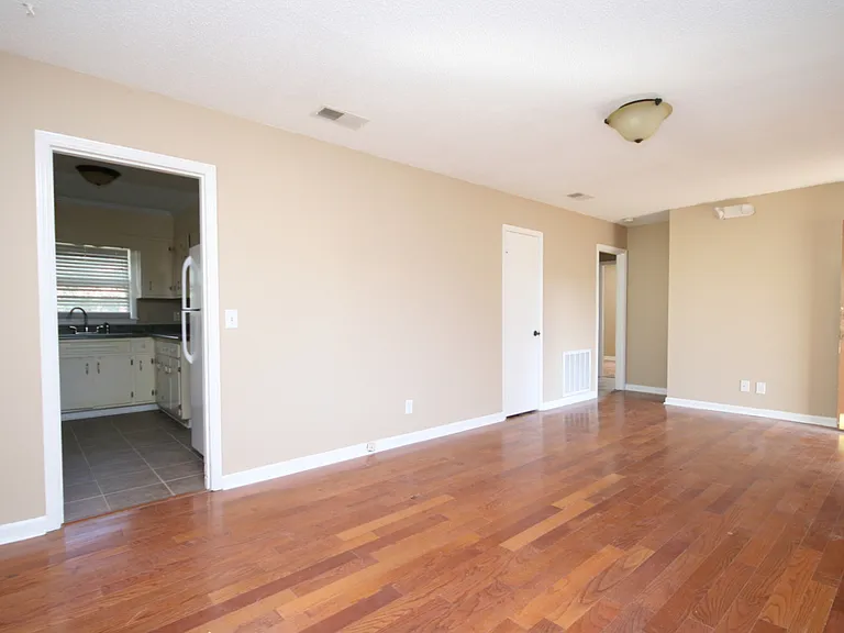 4412 Gazette Dr SW — Photo 5