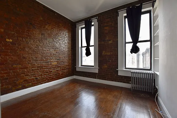 Rented by REAL New York | media 23