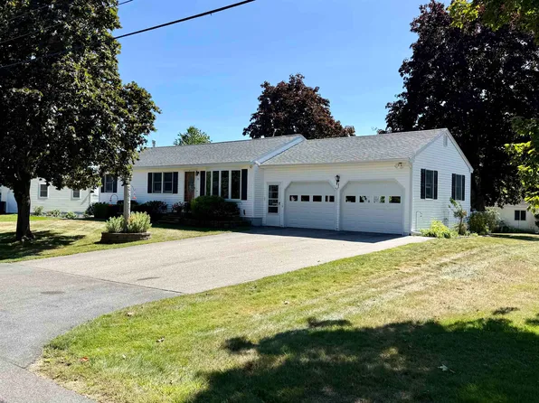 95 Gendron Drive, Wells, ME 04090