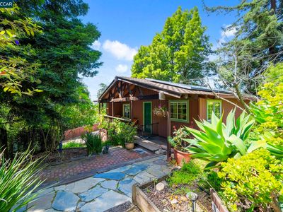 21 Mayfield Path, Oakland, CA, 94605