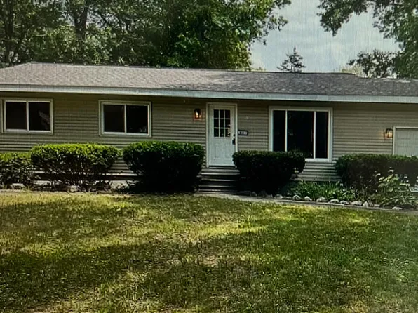 906 Cheboygan Dr, Muskegon, MI 49445