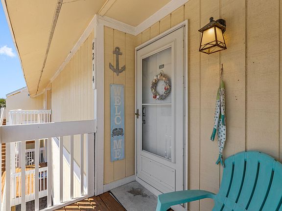 2nd image of 775 Gulf Shore Dr Unit 8214