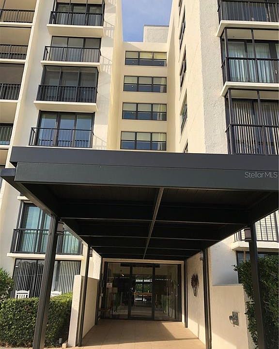 1st image of 100 Oakmont Ln APT 112