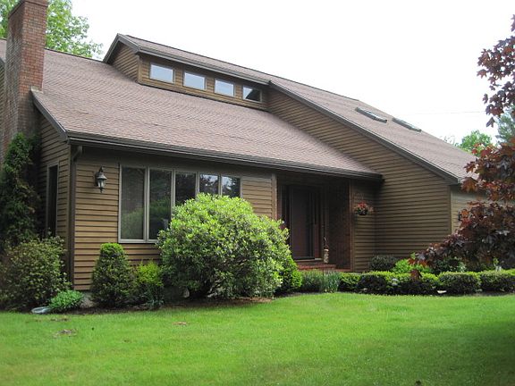 3rd image of 91 Frost Hill Ave
