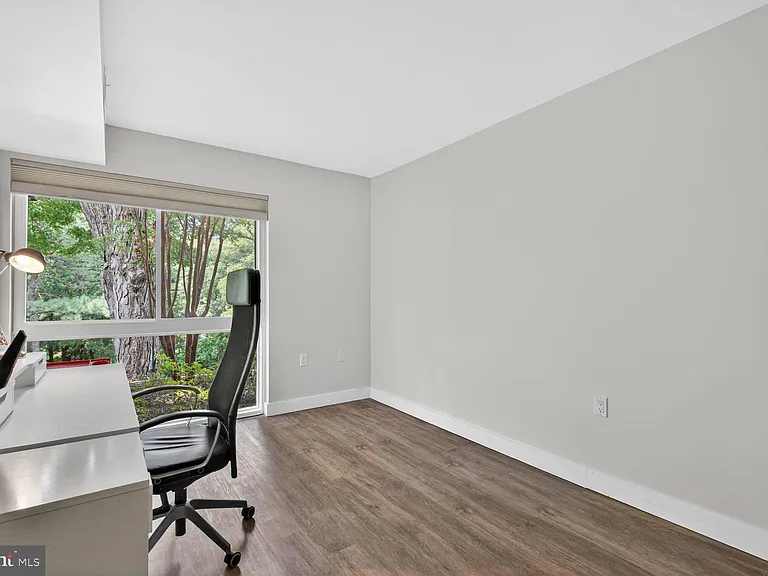 11131 Saffold Way — Photo 15