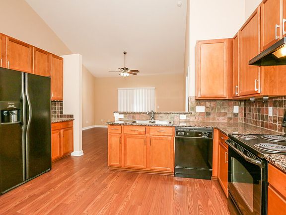 4th image of 2885 Island Point Dr NW