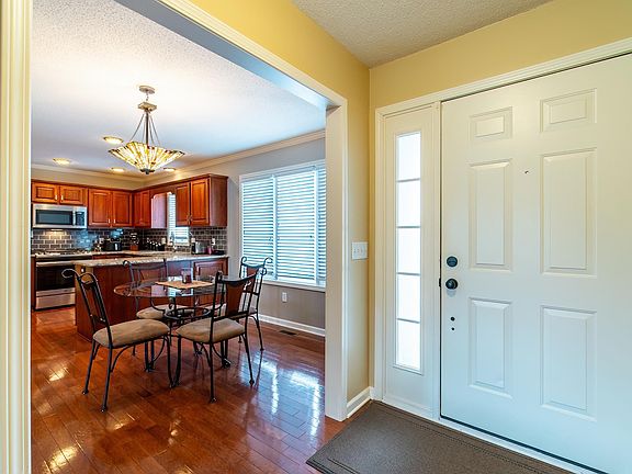 5th image of 2025 York Ridge Pl