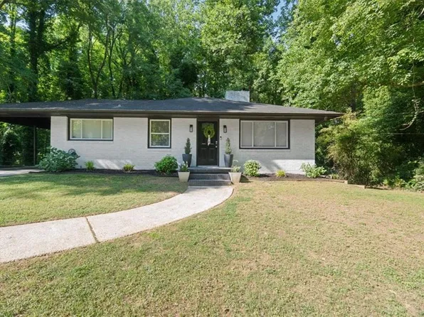 124 Riverbend Cir, Gainesville, GA 30501