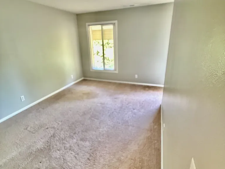 2400 S Detroit Ave #7 — Photo 12