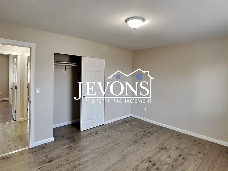 1912 W Mead Ave #1 — Photo 9
